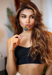 Bella